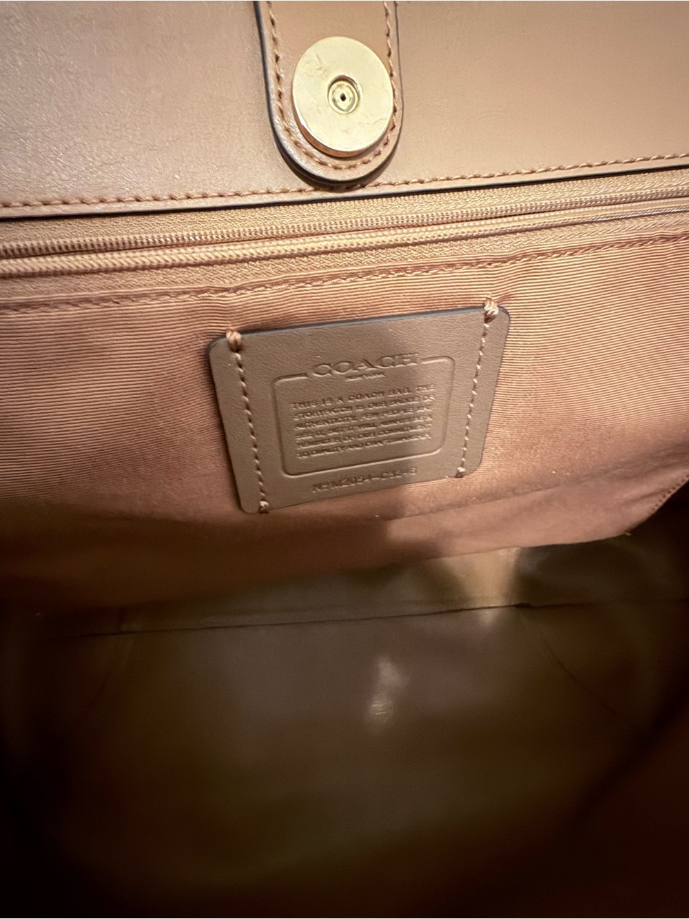 COACH Signature Lipstick Print Leather Tote in Light cream - Picture 4 of 4